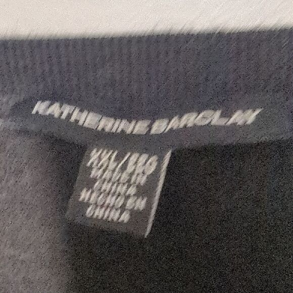 Katherine Barclay Elegant Black Long Sleeve V neck Sweater - Picture 4 of 6